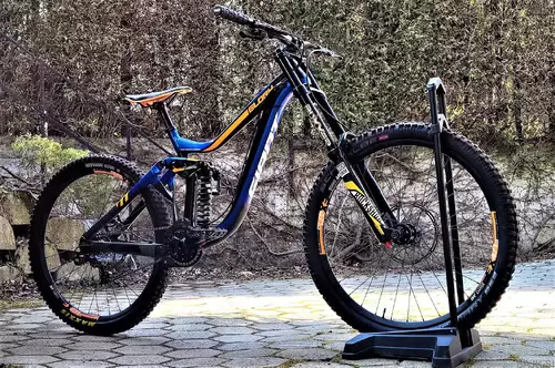 Rockshox rdeča vzmet za prednjo vilico DH Boxxer