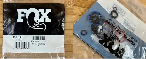 FOX 803-01-316 Kit tesnil kartuše GRIP2 FS 36/40