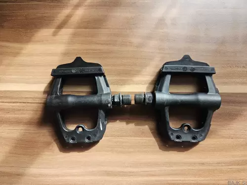 Flat pedala (primerna tudi za specialko)