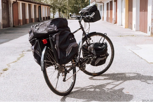 Potovalno kolo KHS Cross Crt in potovalne torbe