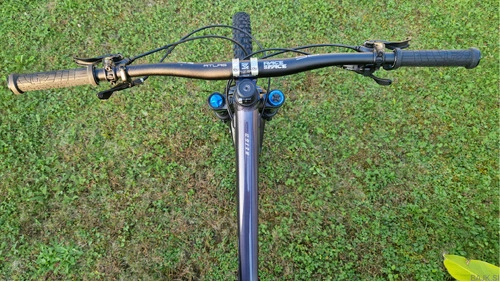 GIANT REIGN 1, 2021 velikost M