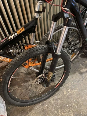 Commencal Meta DH 2 2012