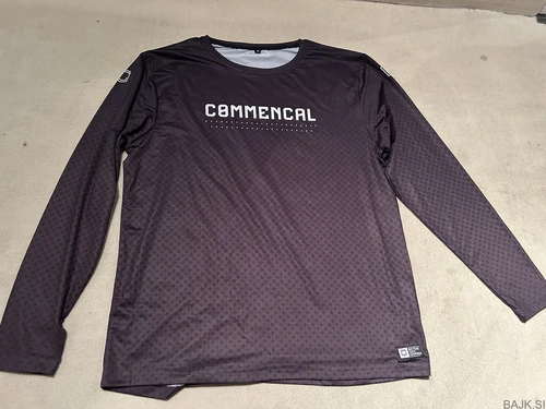 Commencal dres
