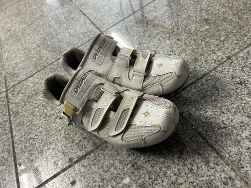 ŽENSKI CESTNI KOLESARSKI ČEVLJI SPECIALIZED, ŠT. 39 + BLOKERJI SHIMANO