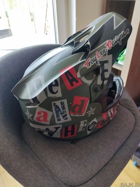 Troy lee designes D3