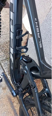 Trek Slash 8