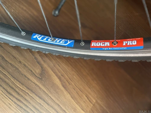 KTM LEGGERO CROSS – VRHUNSKO TREKING KOLO, KOT NOVO