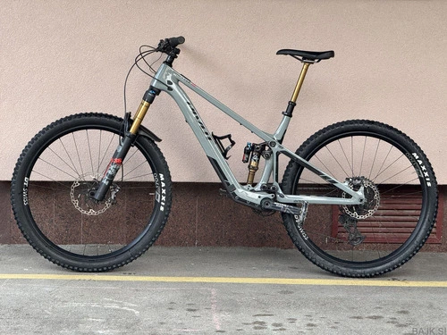 Pivot Shuttle SL Pro X01