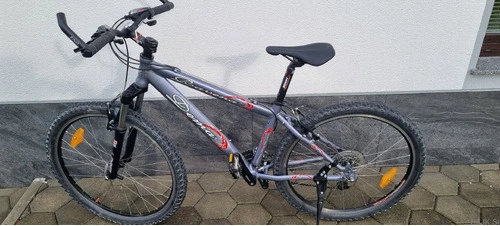 Žensko gorsko kolo Dema