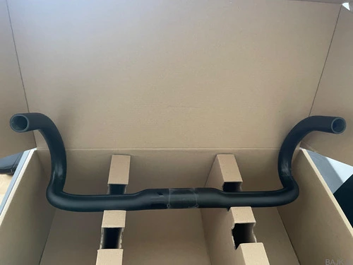 Newmen Advanced Wing Bar (Cube) karbonsko krmilo