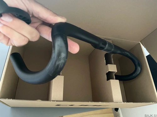 Newmen Advanced Wing Bar (Cube) karbonsko krmilo