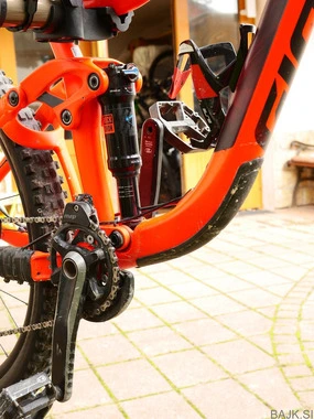 Giant Reign 2 M 2018 Neon Red