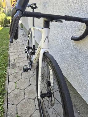Aurum Magma Shimano Ultegra Di2 12s ENVE Foundation 45 Velikost M/54