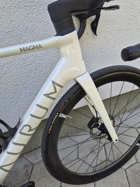 Aurum Magma Shimano Ultegra Di2 12s ENVE Foundation 45 Velikost M/54