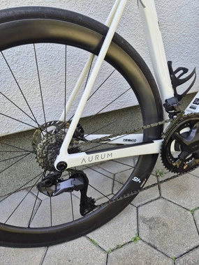 Aurum Magma Shimano Ultegra Di2 12s ENVE Foundation 45 Velikost M/54