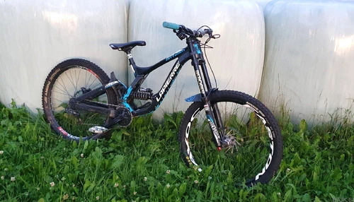 Lapierre DH downhill/freeride kolo, VRHUNSKO DH KOLO, NA TEKMOVALNEM NIVOJU !