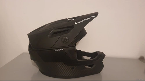 Sweet protection arbitrator mips