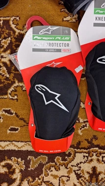 NOVI Kolenčniki ALPINESTARS -50%