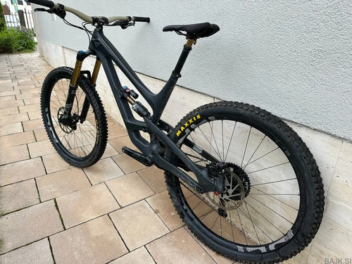 YT Capra XXL