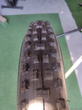 Maxxis Shorty 29 TR 3C Maxx Grip 2.4