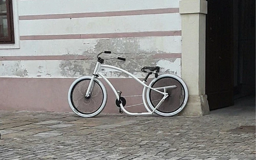 Cruiser kolo Ruff cycles unikat