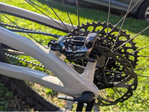 Bold LINKIN ULTIMATE 135 velikost L