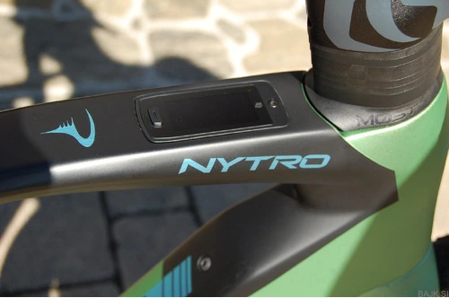 Pinarello  E-Gravel -NYTRO E9 električno gravel kolo (barva-Green Dust)