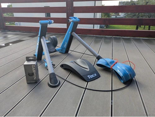 Trenažer Tacx Boost