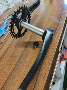 Prodam gonilko Shimano FC-MT510.  175mm