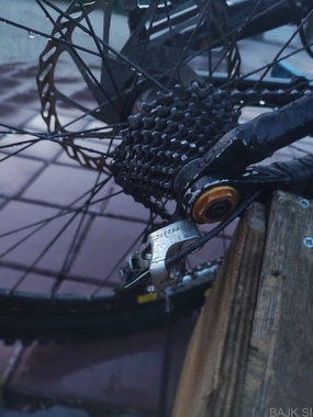 Prodajem dh HITNO!!!