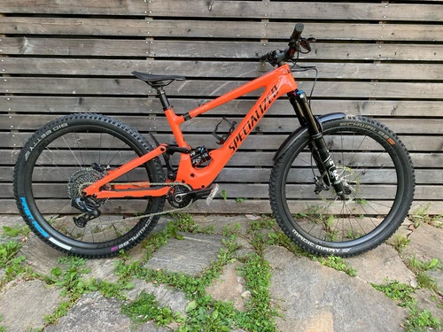 Specialized Kenevo SL GX AXS s karbonskimi wheelseti L/S4