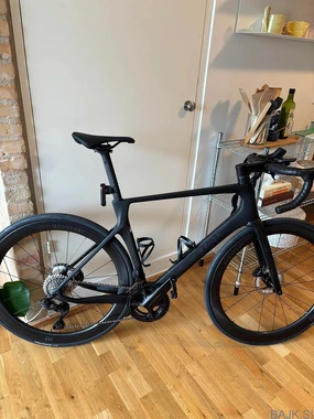 Cube Agree C:62 Pro Blackline 2025 (velikost 56)