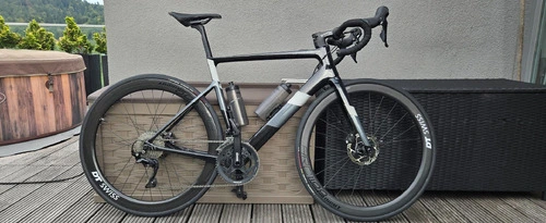 Cestno električno kolo Cannondale Supersix Evo Neo 3