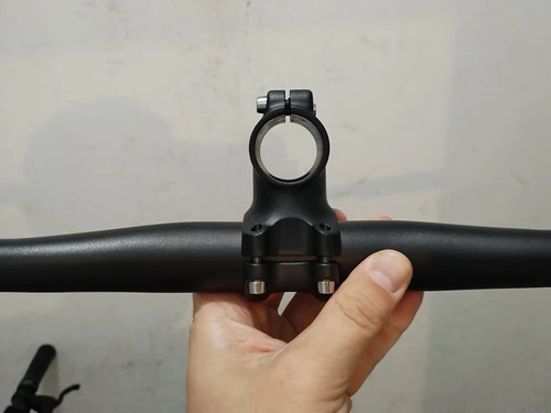 NORCO in house mtb balanca z fajfo in gripi.