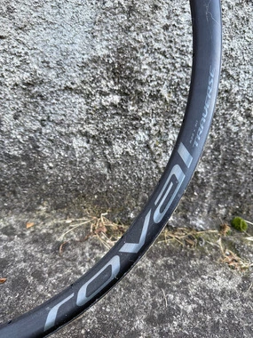 Obroča specialized traverse