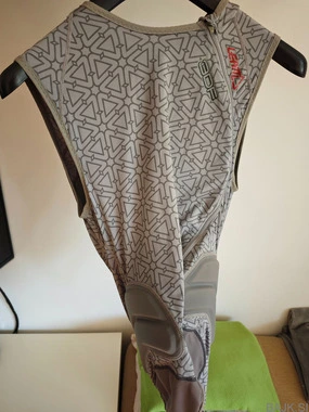 Leatt zaščita hrbta in bokov