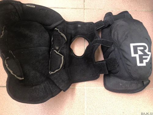 RaceFace Ambush knee