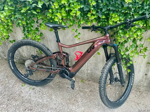 Prodam električno polnovzmeteno gorsko kolo Giant