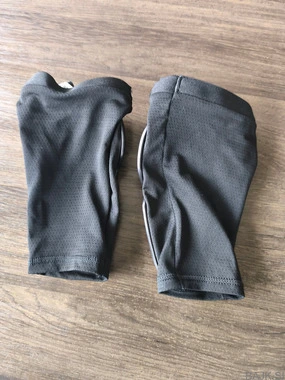 šcitnki za kolena dainese scarebeo pro