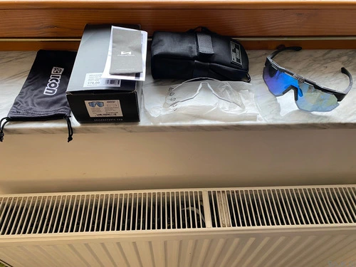 KOLESARSKA OČALA SCICON AEROSHADE KUNKEN KARBON+DODATNA ŠIPCA 100€