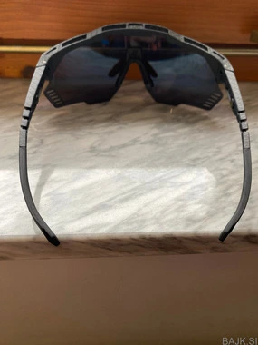 KOLESARSKA OČALA SCICON AEROSHADE KUNKEN KARBON+DODATNA ŠIPCA 90€