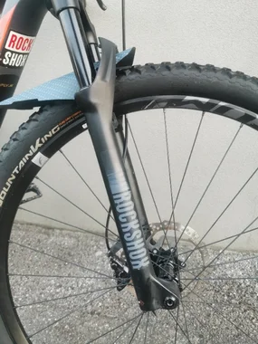 CUBE STEREO polno vzmeteno, KARBON, mera M/29col