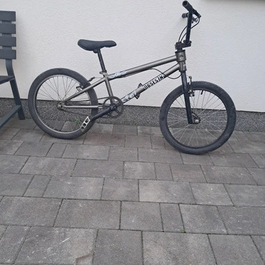 Prodajam bmx kolo