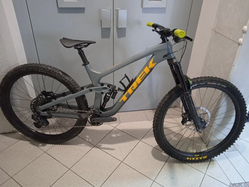 Trek Slash 9.8 AXS vel.L