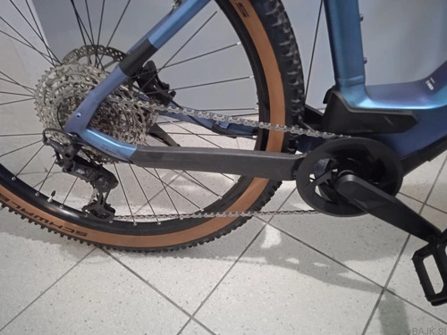 Cube Reaction hybrid Race 750 vel.XXL