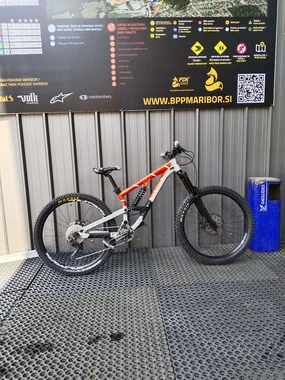 Scott voltage fr730