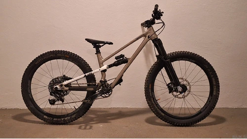 Commencal Clash 24"