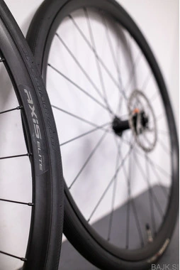 Axis Elite Disc 700c set obročev