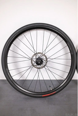 Axis Elite Disc 700c set obročev