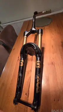 Vilica fox factory 38, 29/27,5  grip 2, 170mm hoda 2023.